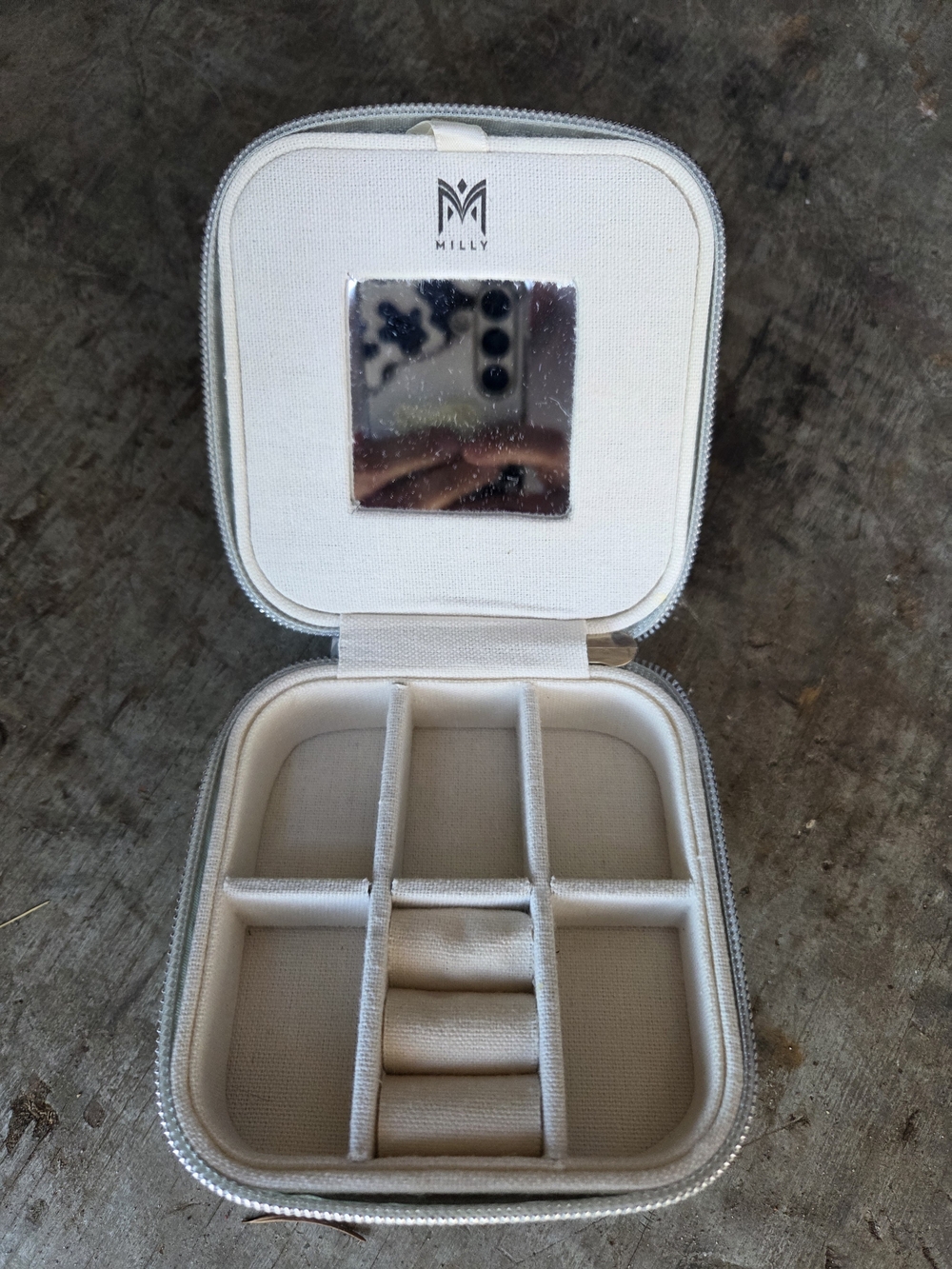 Milly Cream Travel Jewelry Case with Mirror